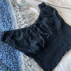 BRANDY MELVILLE black crop top